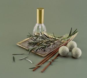 scented-candles-7727799_640